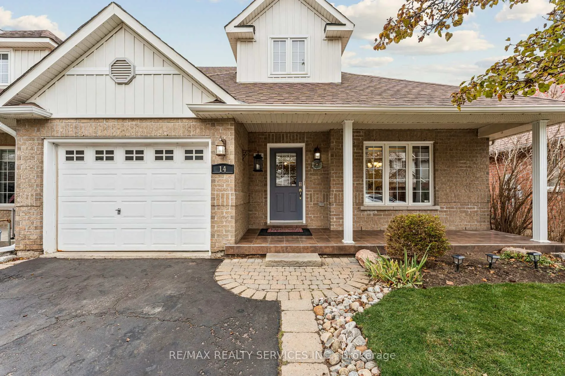 Front of 14 McKinley Crescent