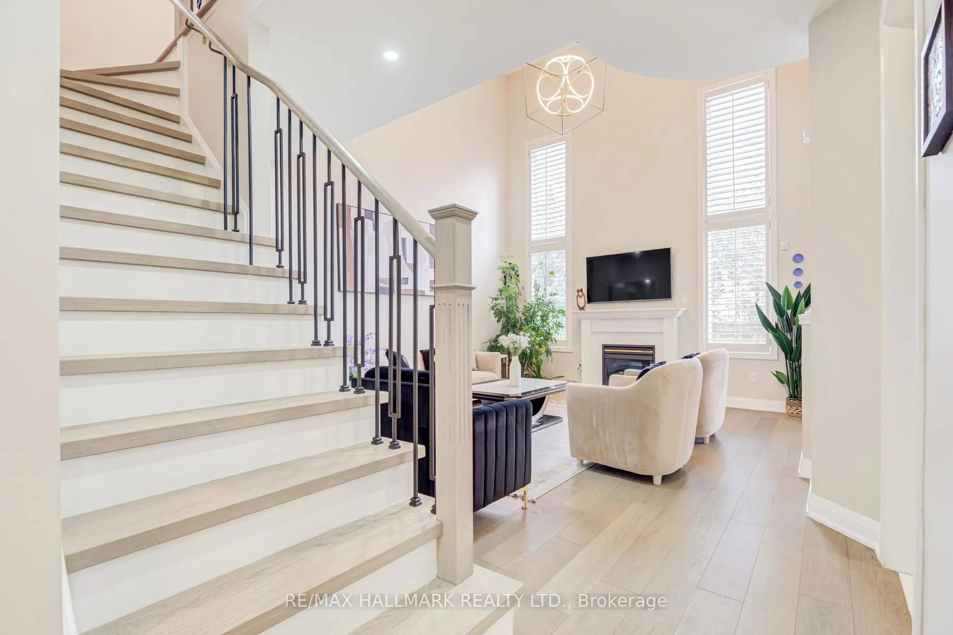 Photo 11 of Unit Main, 45 Oland Drive, Vaughan, Vellore Village — HOMEH
