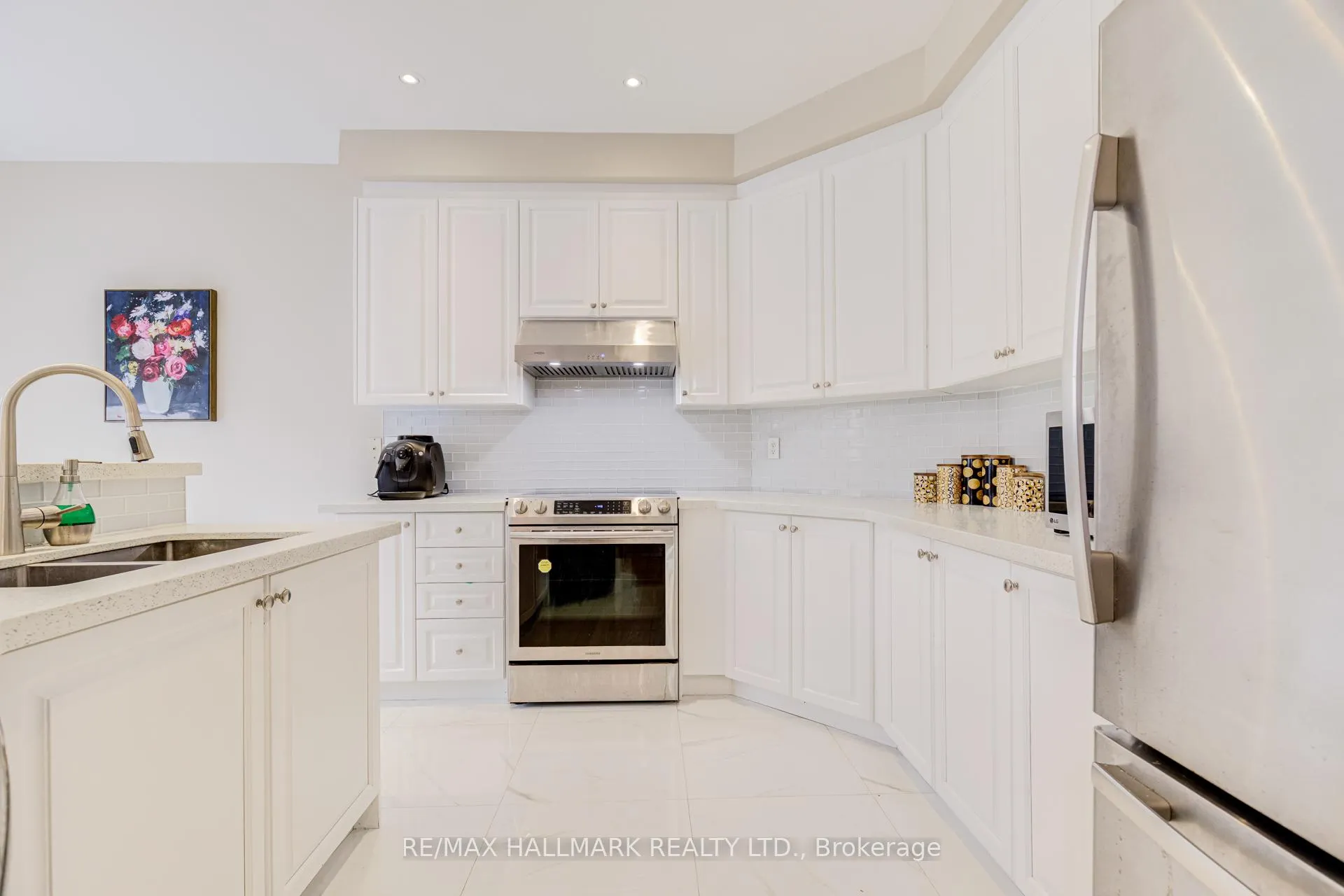 Photo 17 of Unit Main, 45 Oland Drive, Vaughan, Vellore Village — HOMEH