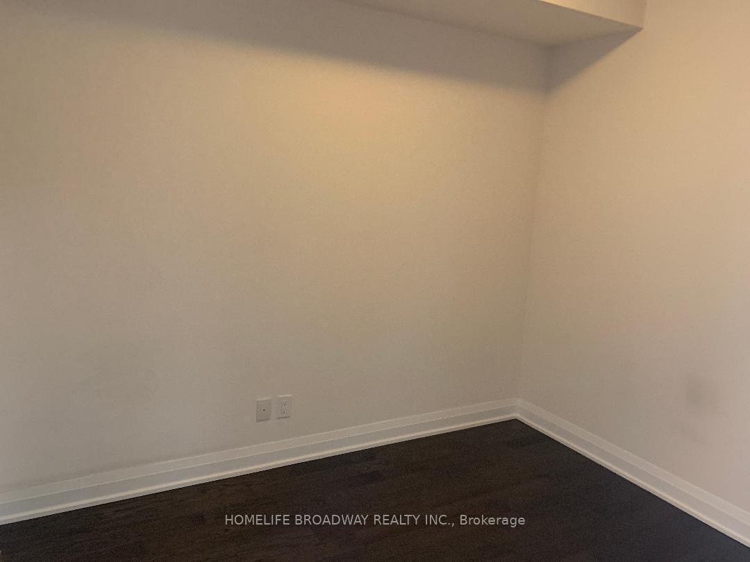 Photo 4 of Unit 327, 28 Uptown Drive, Markham, Unionville — HOMEH