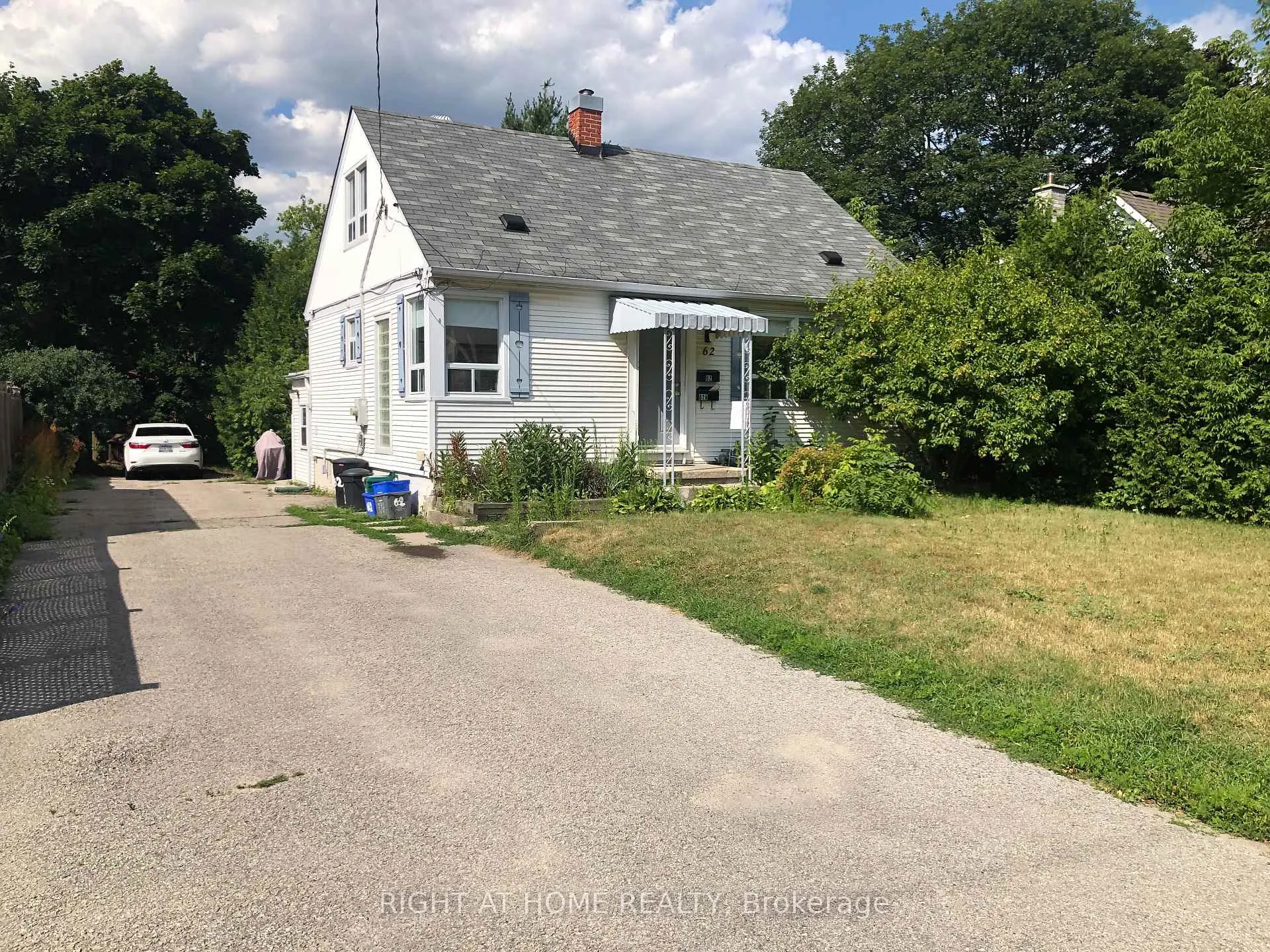 Photo 10 of 62 Napier Street, Barrie, Grove East — HOMEH