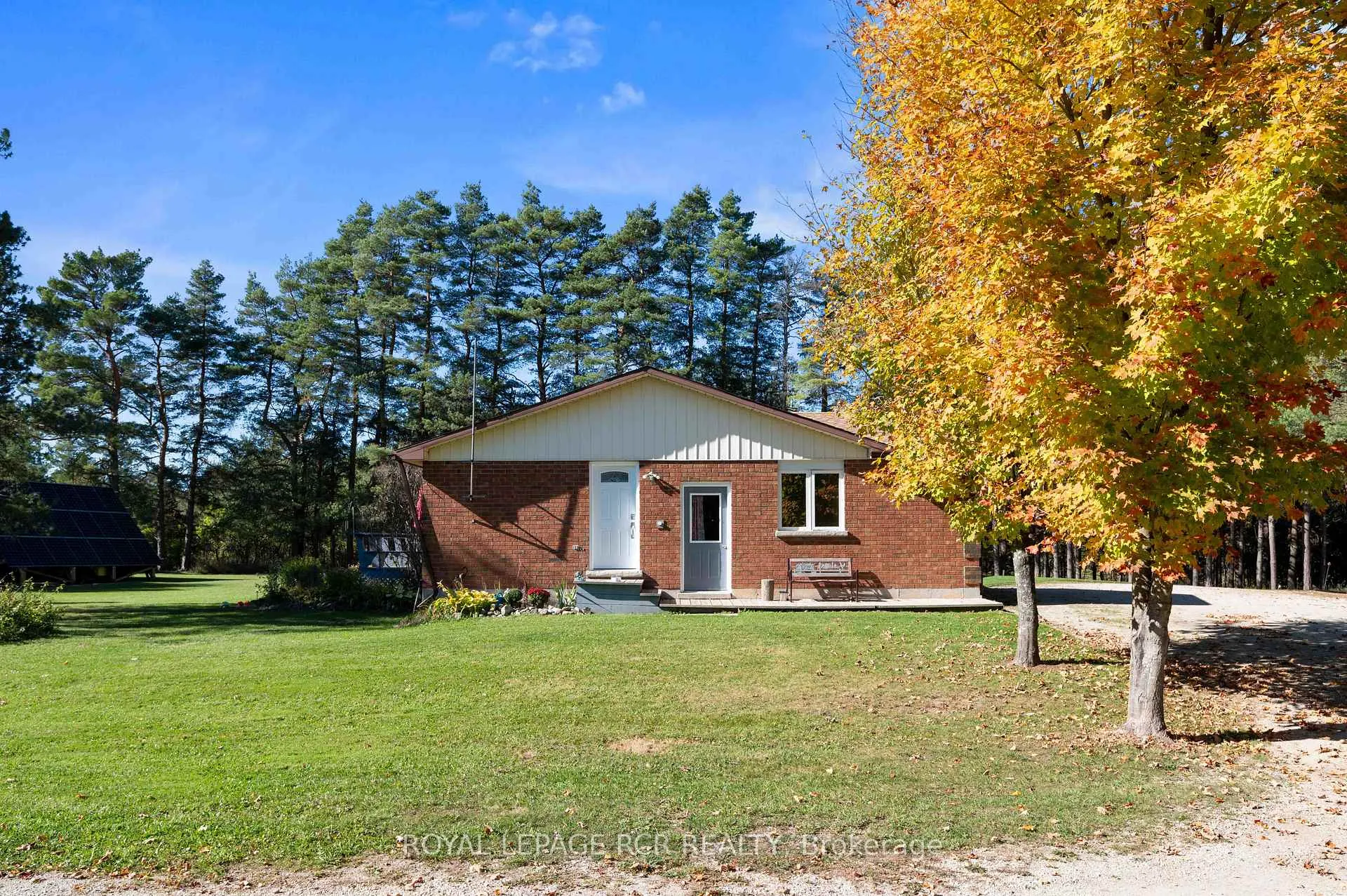 Photo 4 of 736242 West Back Line, Chatsworth — HOMEH