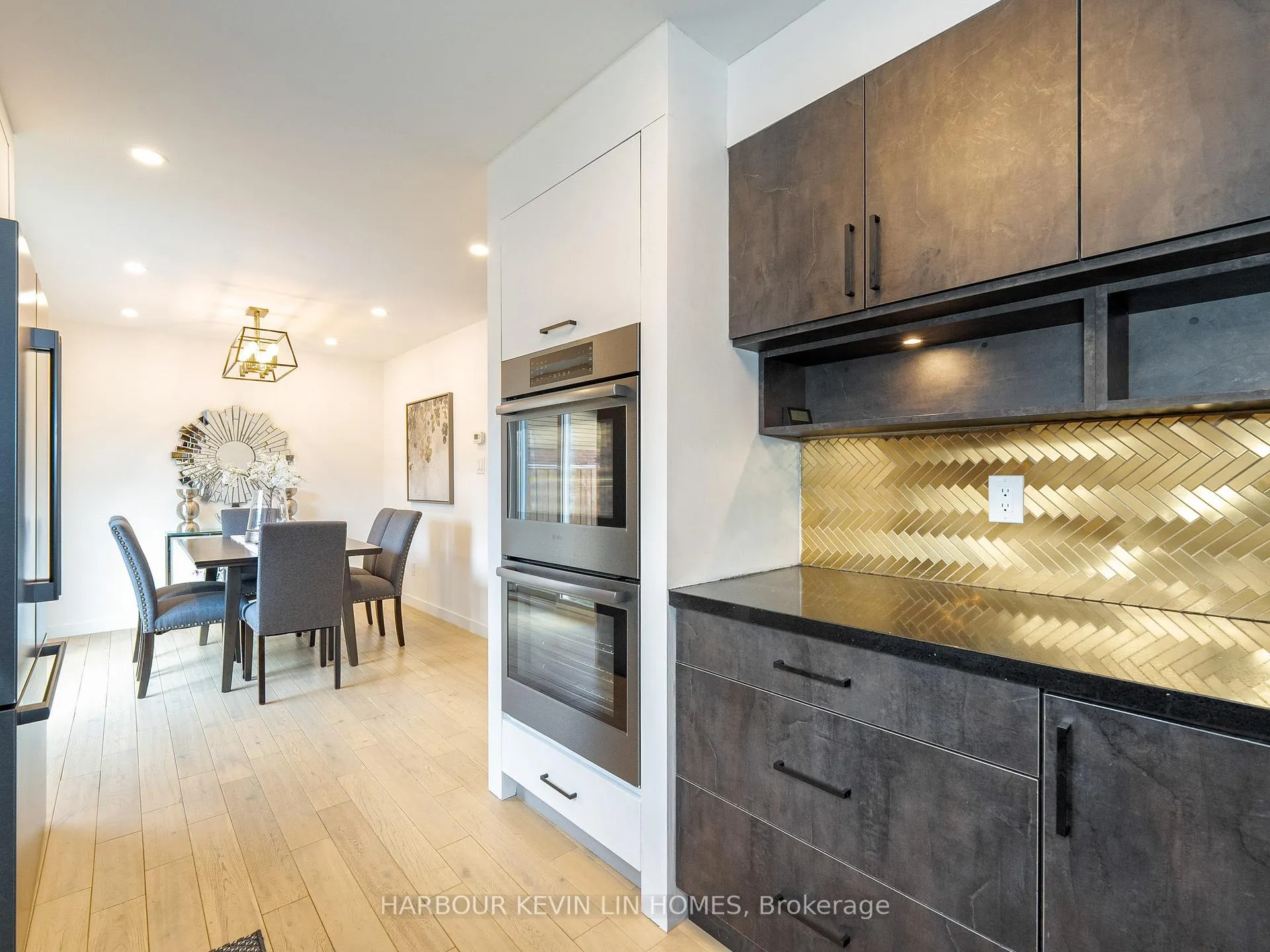 Photo 16 of 7 Cossar Drive, Aurora, Aurora Highlands — HOMEH