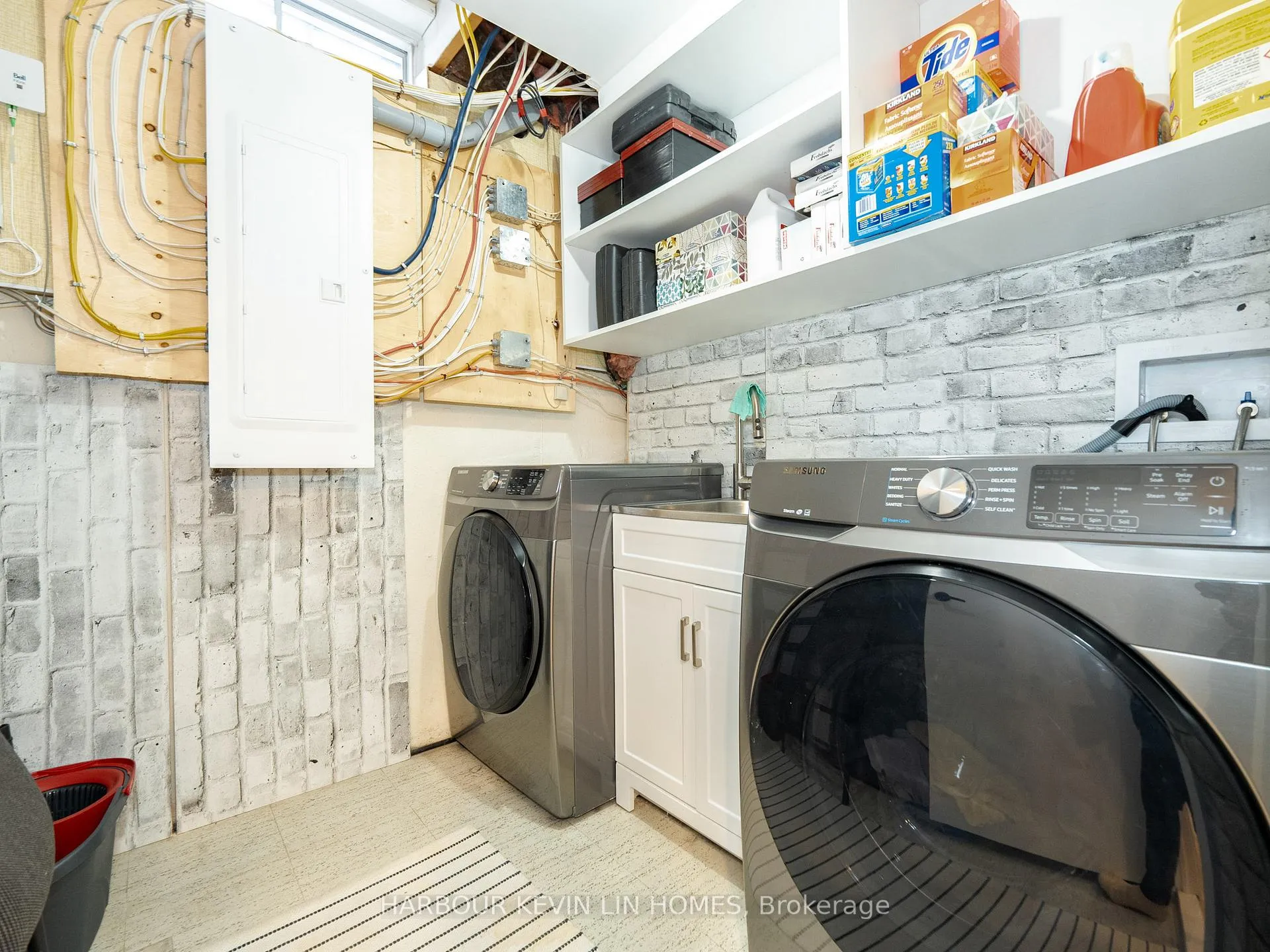 Photo 37 of 7 Cossar Drive, Aurora, Aurora Highlands — HOMEH