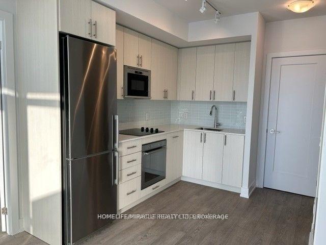 Photo 14 of Unit 705, 2550 Simcoe Street N, Oshawa, Windfields — HOMEH