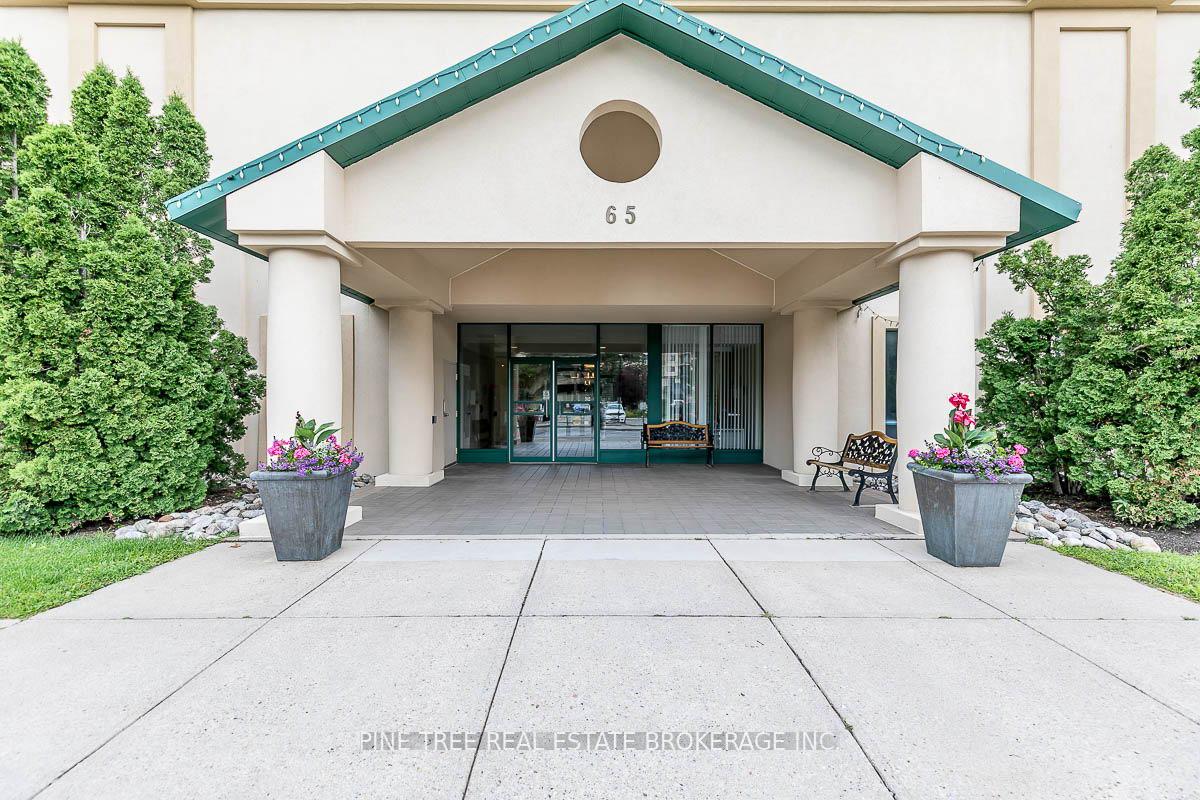 Photo 4 of Unit 201, 65 Ellen Street, Barrie, Lakeshore — HOMEH