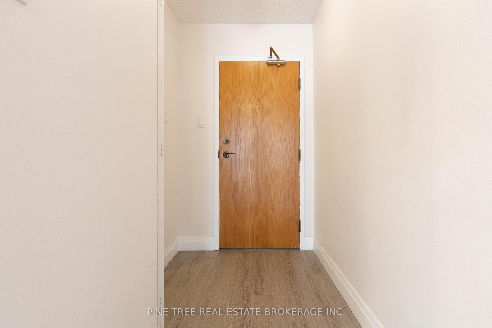 Photo 9 of Unit 201, 65 Ellen Street, Barrie, Lakeshore — HOMEH