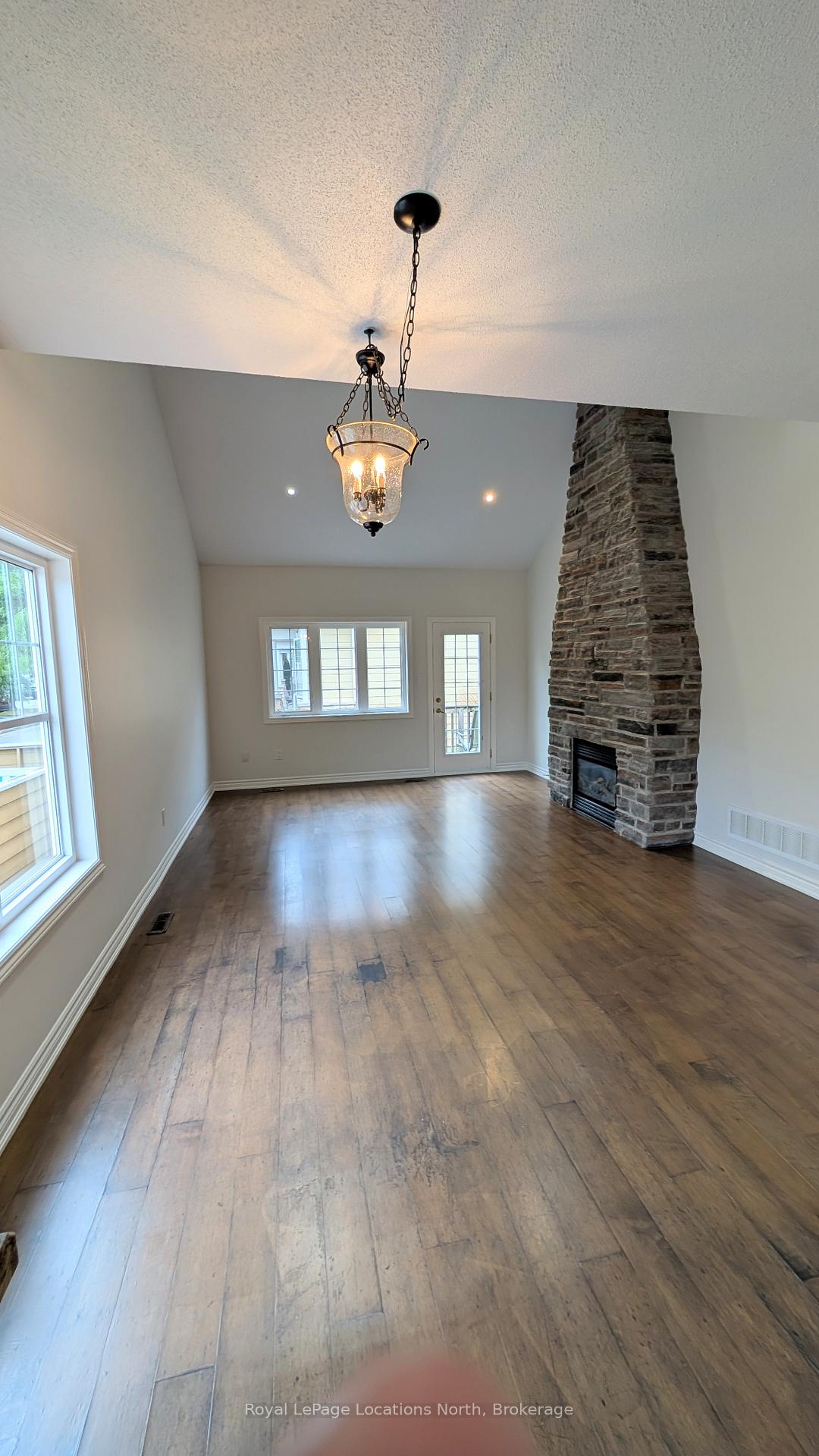 Photo 4 of 316 Balsam Street, Collingwood — HOMEH