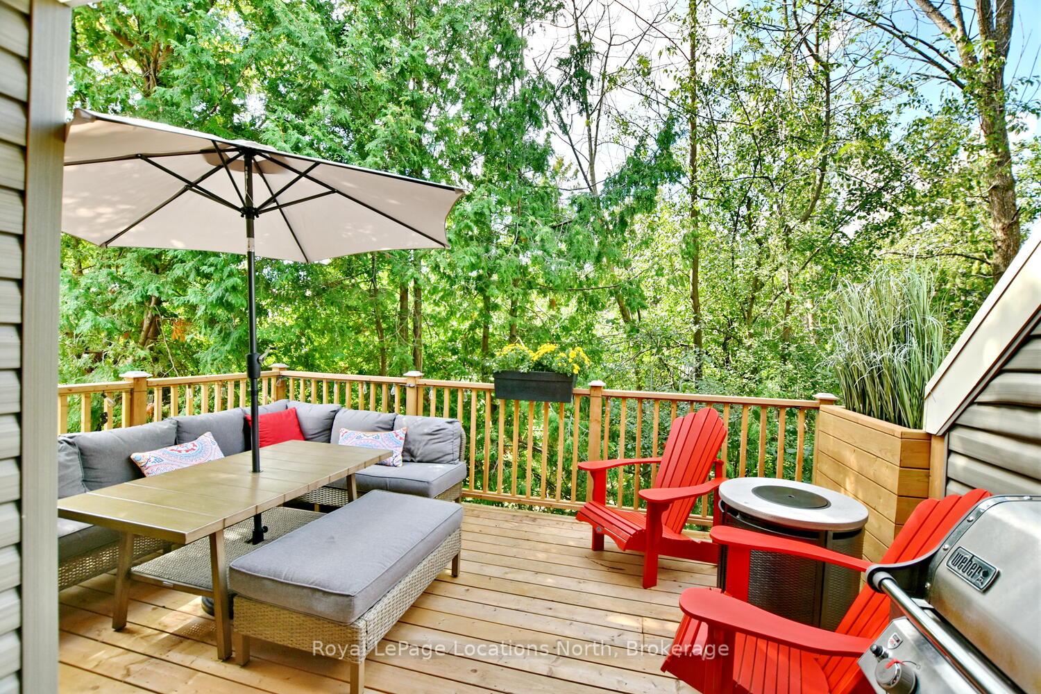 Photo 3 of 207 Escarpment Crescent, Collingwood — HOMEH