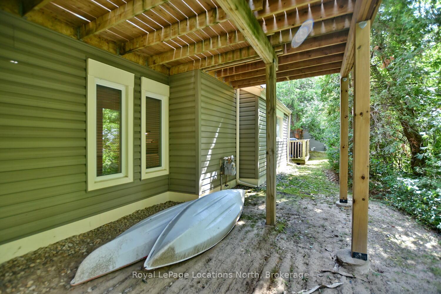Photo 9 of 207 Escarpment Crescent, Collingwood — HOMEH