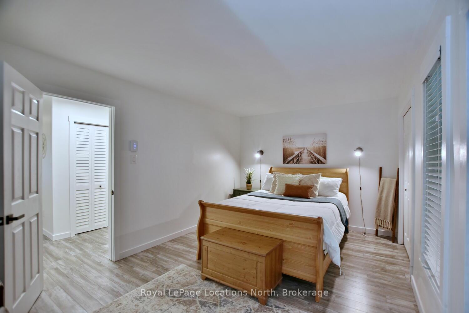 Photo 21 of 207 Escarpment Crescent, Collingwood — HOMEH