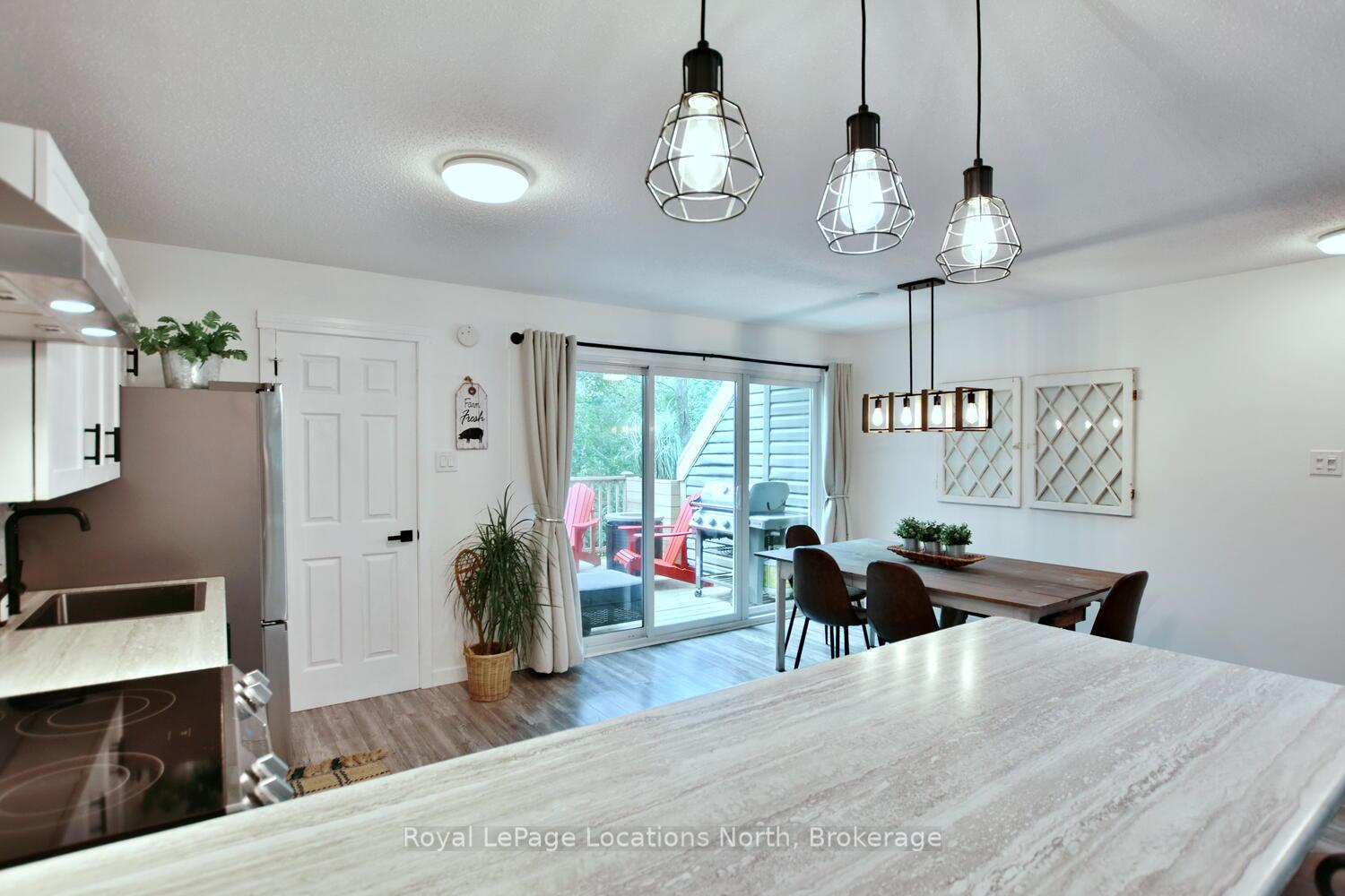Photo 28 of 207 Escarpment Crescent, Collingwood — HOMEH
