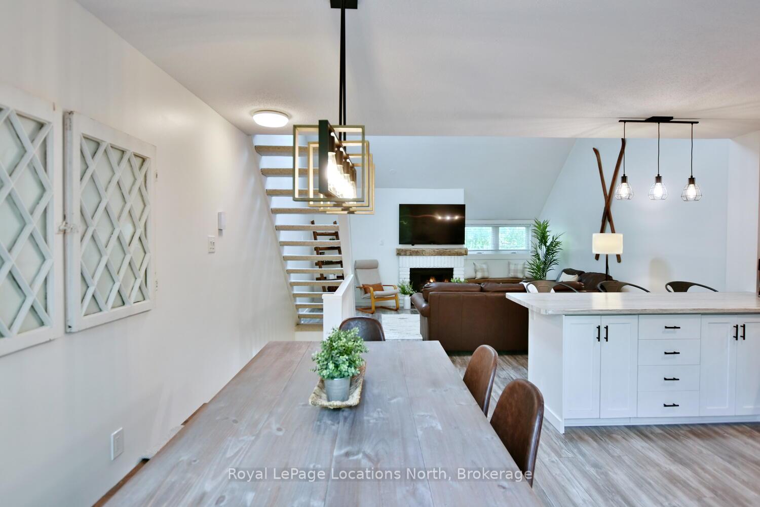 Photo 31 of 207 Escarpment Crescent, Collingwood — HOMEH