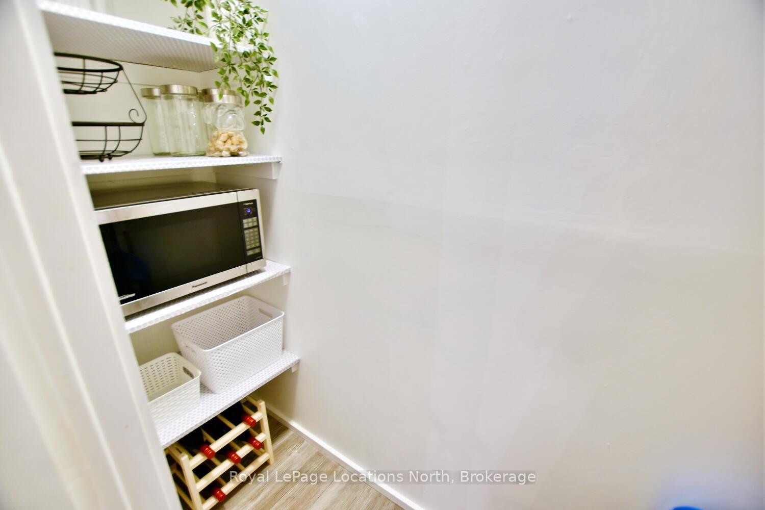 Photo 32 of 207 Escarpment Crescent, Collingwood — HOMEH