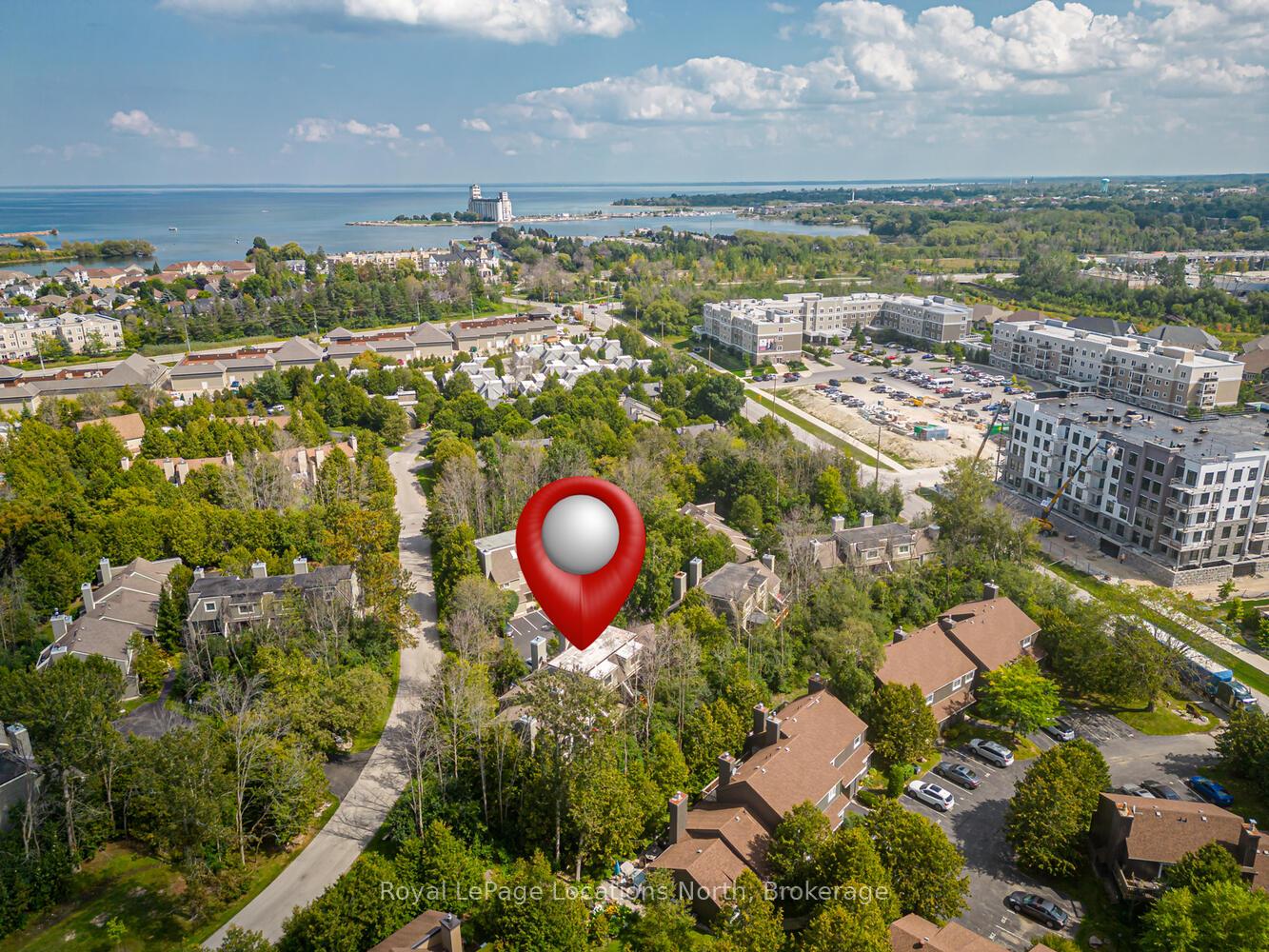 Photo 49 of 207 Escarpment Crescent, Collingwood — HOMEH