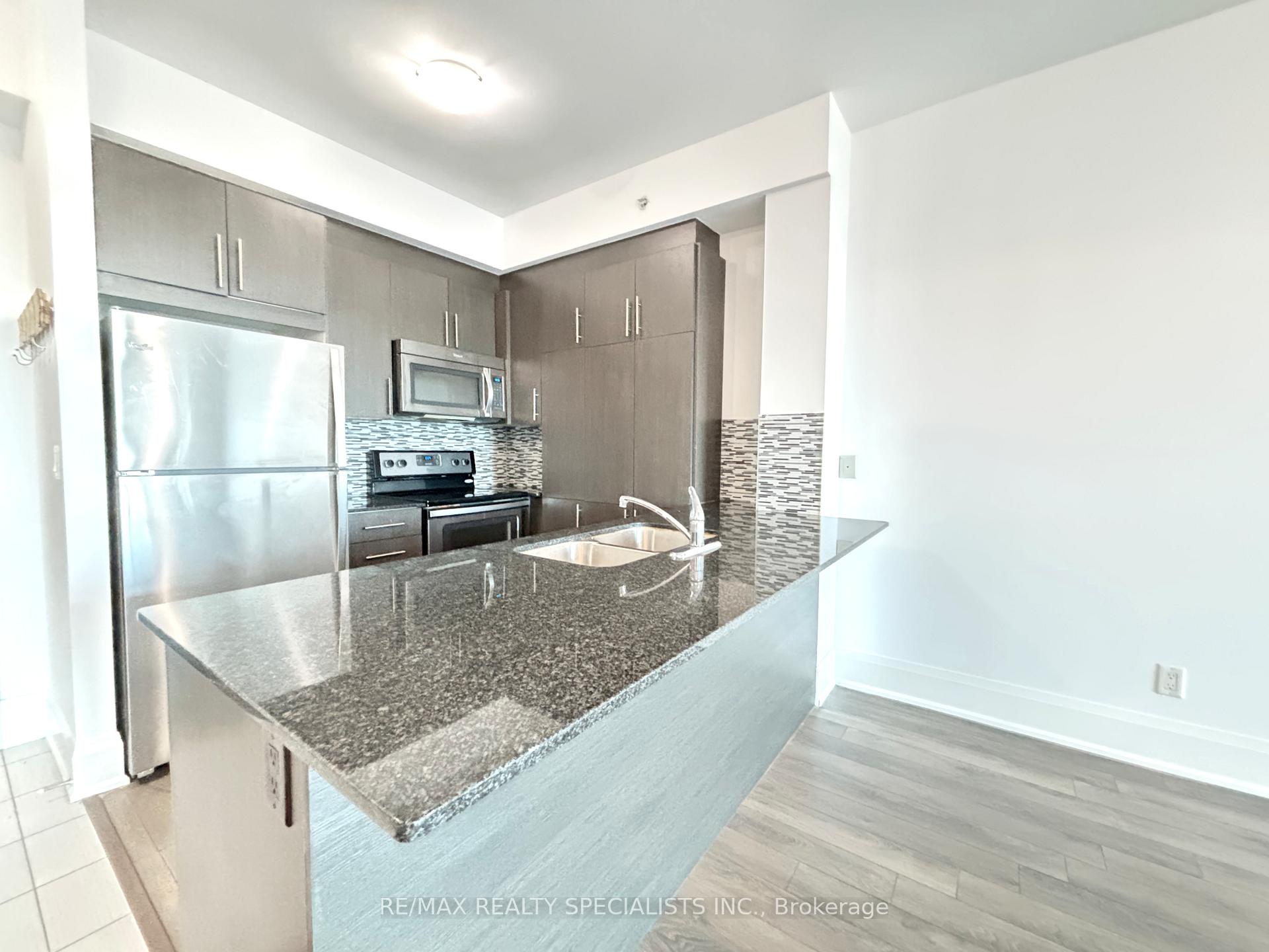 Photo 16 of Unit 305, 45 Yorkland Boulevard, Brampton, Goreway Drive Corridor — HOMEH