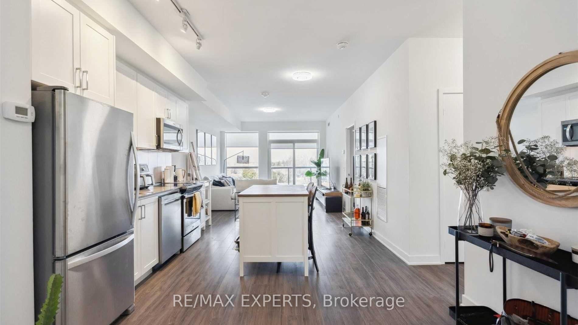 Photo 7 of Unit 204, 681 Yonge Street, Barrie, Painswick South — HOMEH