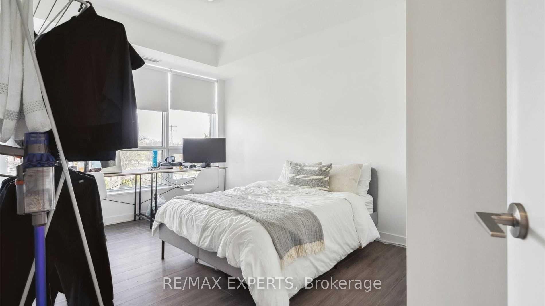 Photo 17 of Unit 204, 681 Yonge Street, Barrie, Painswick South — HOMEH