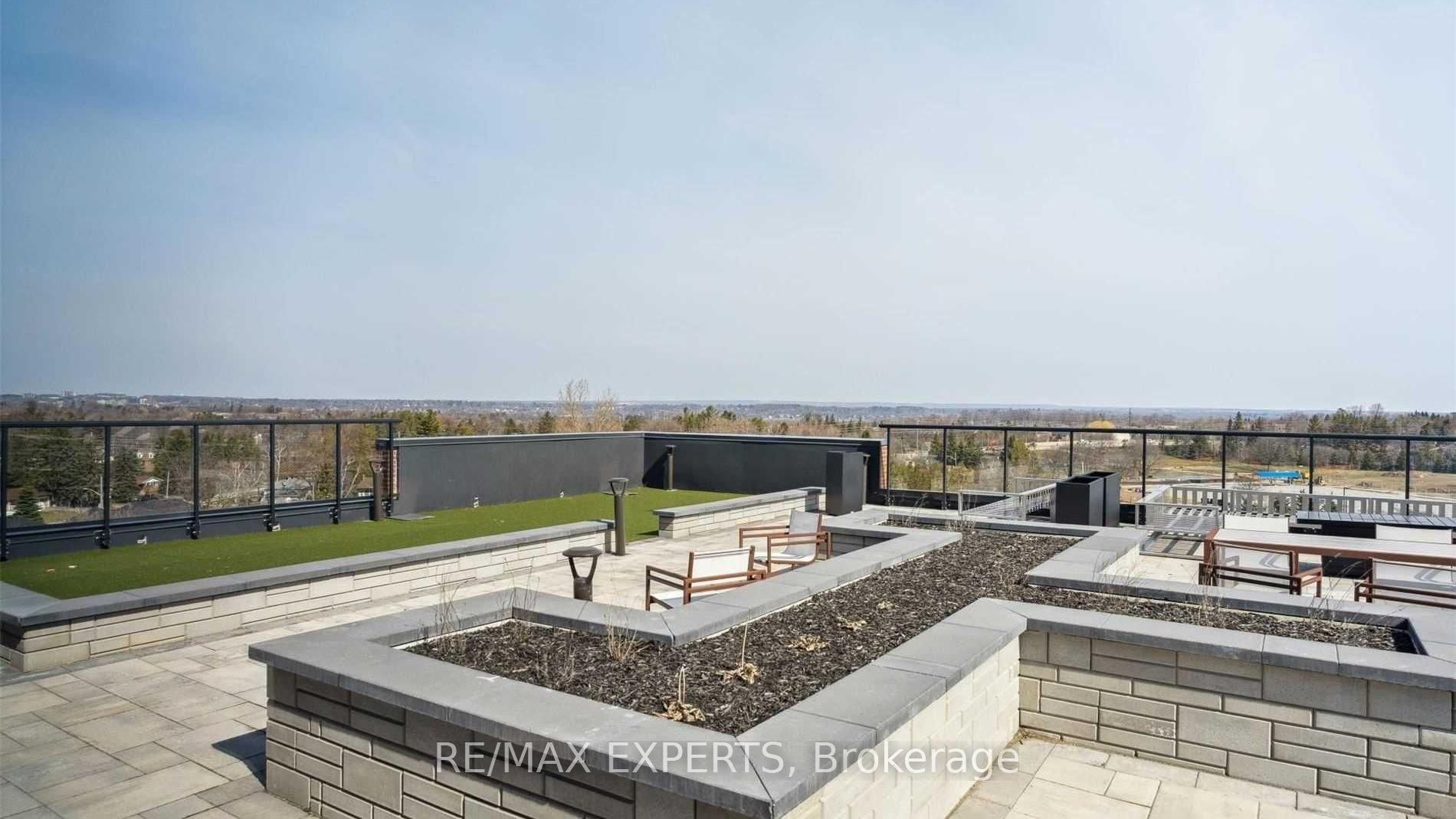 Photo 31 of Unit 204, 681 Yonge Street, Barrie, Painswick South — HOMEH