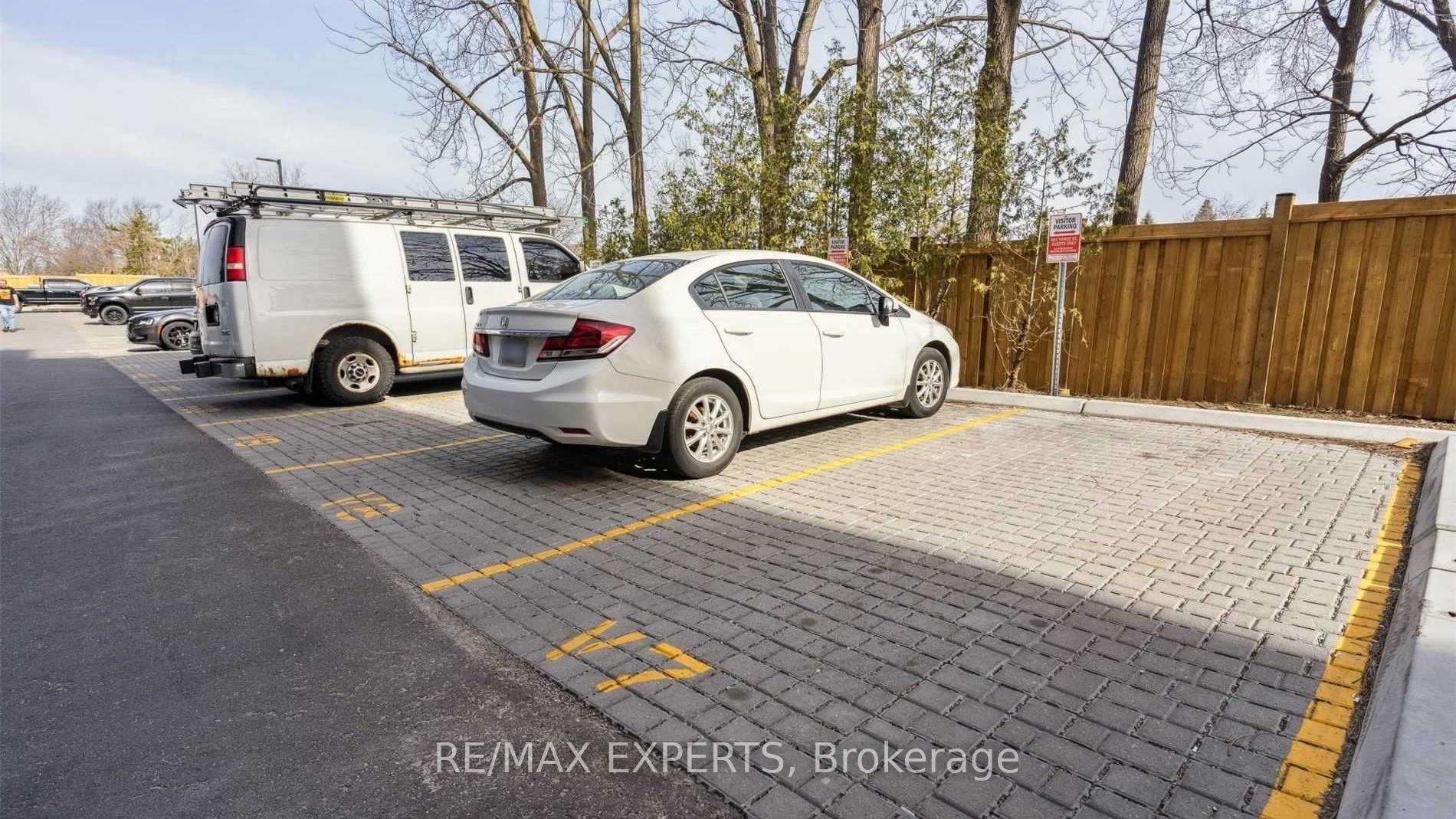 Photo 32 of Unit 204, 681 Yonge Street, Barrie, Painswick South — HOMEH