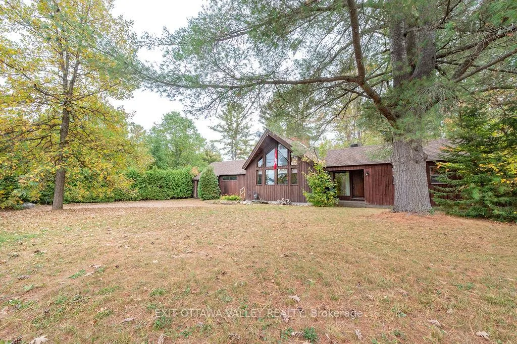 Photo 2 of 53 James Street, Deep River, Deep River — HOMEH