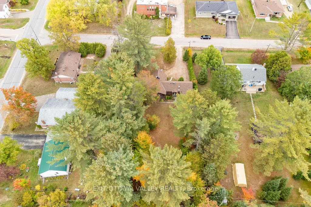 Photo 46 of 53 James Street, Deep River, Deep River — HOMEH