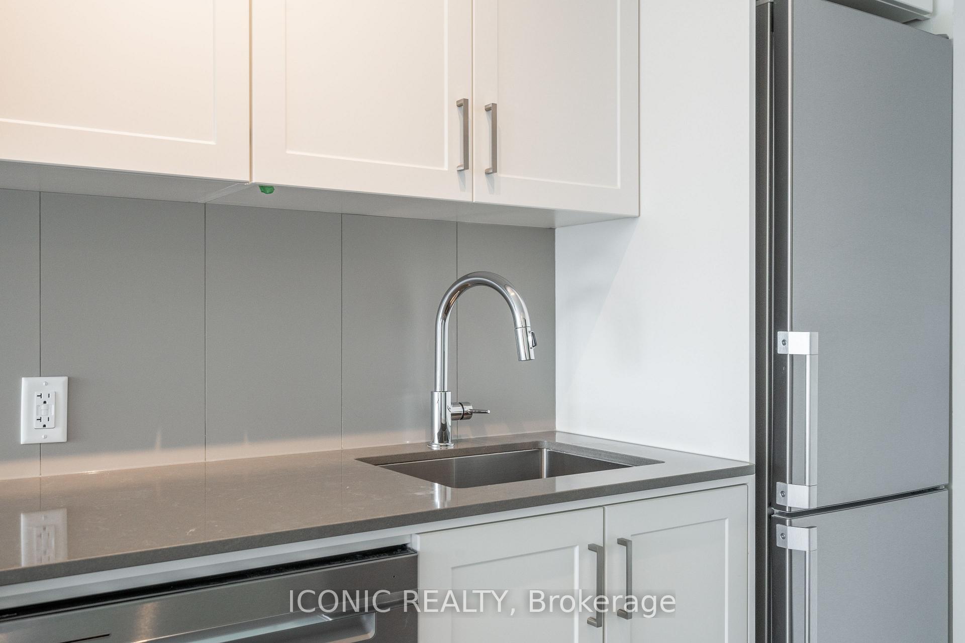 Photo 15 of Unit 608, 681 Yonge Street, Barrie, Painswick South — HOMEH