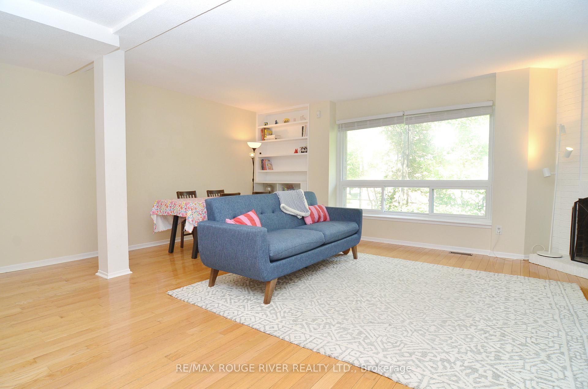 Photo 5 of 153 Maple Branch Path, Etobicoke, Kingsview Village-The Westway — HOMEH