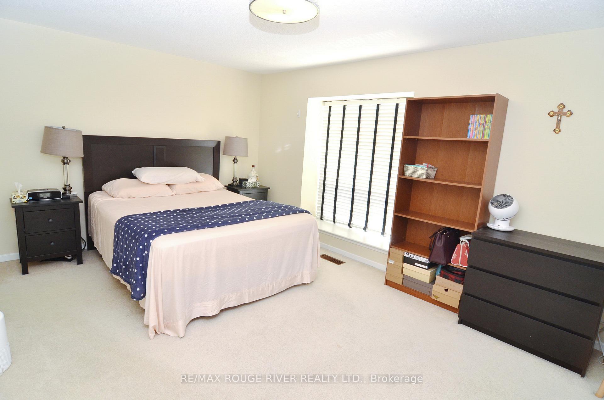 Photo 11 of 153 Maple Branch Path, Etobicoke, Kingsview Village-The Westway — HOMEH