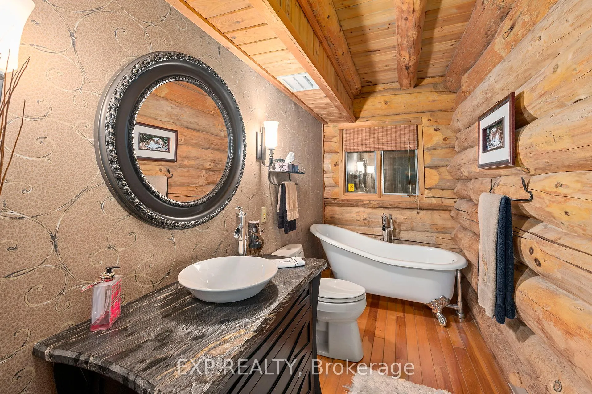 Photo 19 of 10608 Longwoods Road, Middlesex Centre, Rural Middlesex Centre — HOMEH