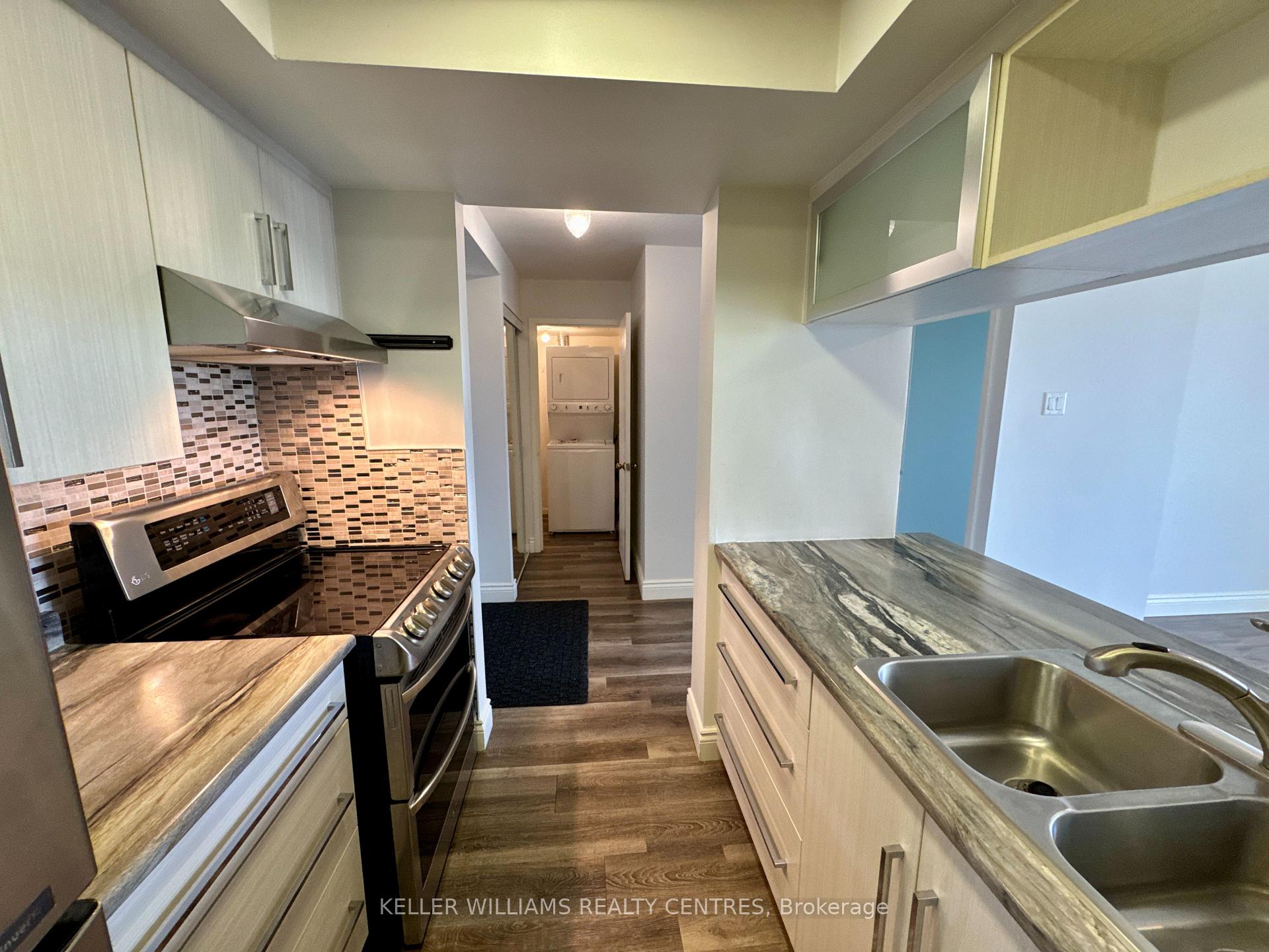 Photo 4 of Unit 712, 75 Ellen Street, Barrie, City Centre — HOMEH