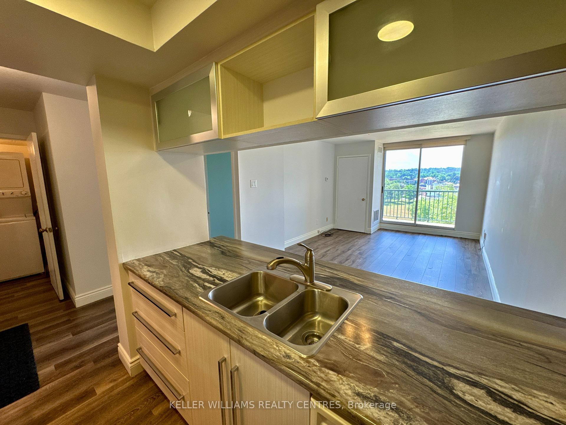 Photo 5 of Unit 712, 75 Ellen Street, Barrie, City Centre — HOMEH