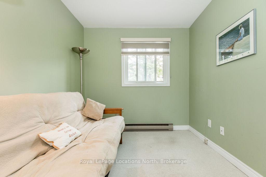 Photo 14 of 162 Escarpment Crescent, Collingwood — HOMEH