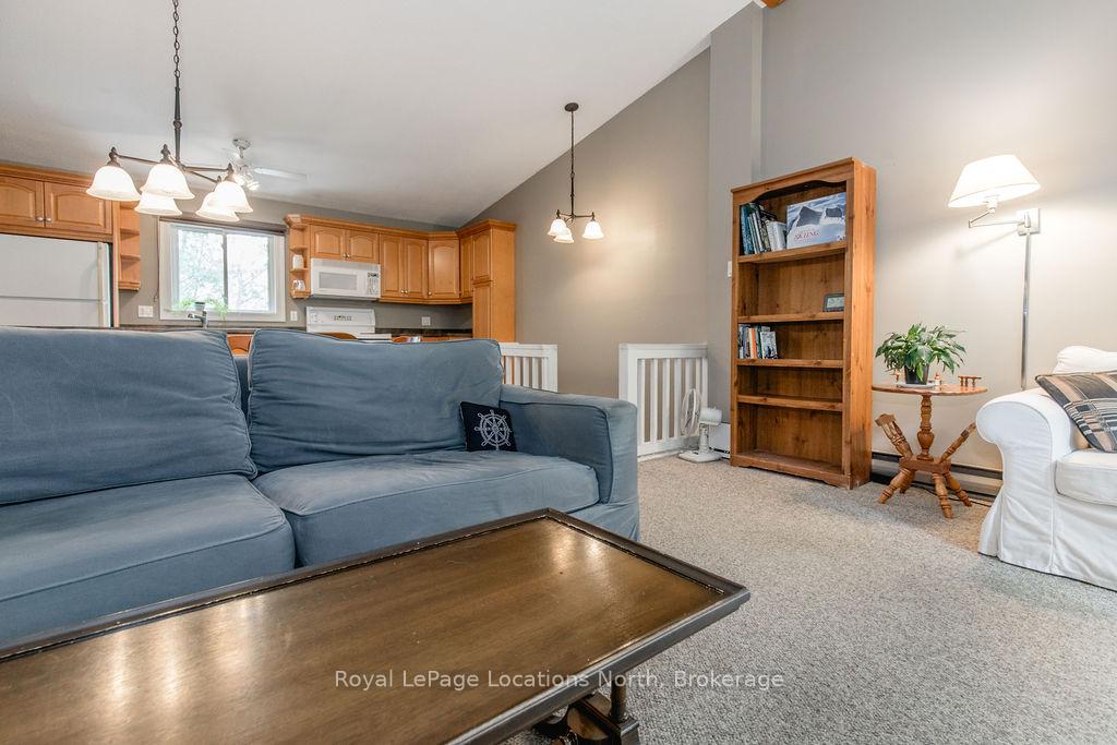 Photo 21 of 162 Escarpment Crescent, Collingwood — HOMEH