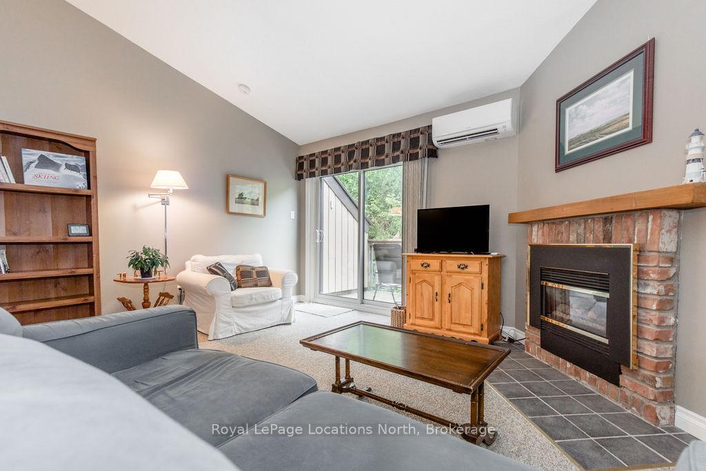 Photo 22 of 162 Escarpment Crescent, Collingwood — HOMEH