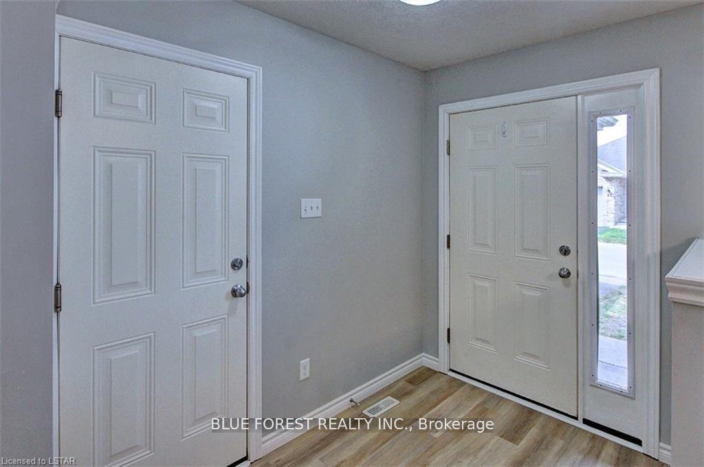Photo 4 of Unit 35, 375 Scott Street, Strathroy-Caradoc, SE — HOMEH
