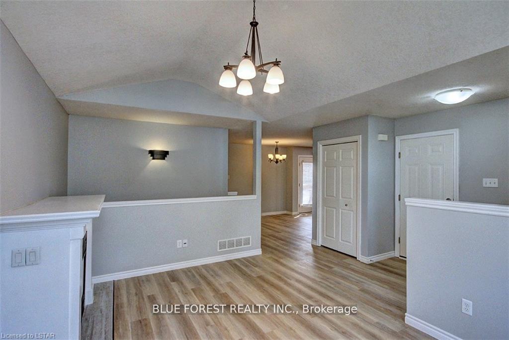 Photo 7 of Unit 35, 375 Scott Street, Strathroy-Caradoc, SE — HOMEH