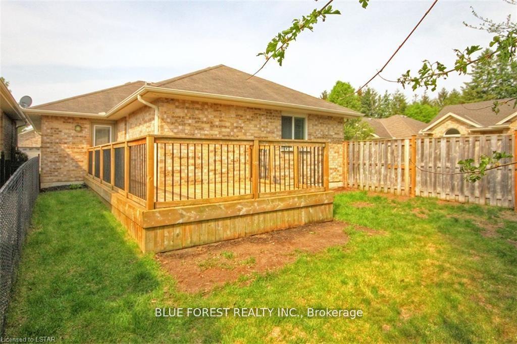 Photo 24 of Unit 35, 375 Scott Street, Strathroy-Caradoc, SE — HOMEH