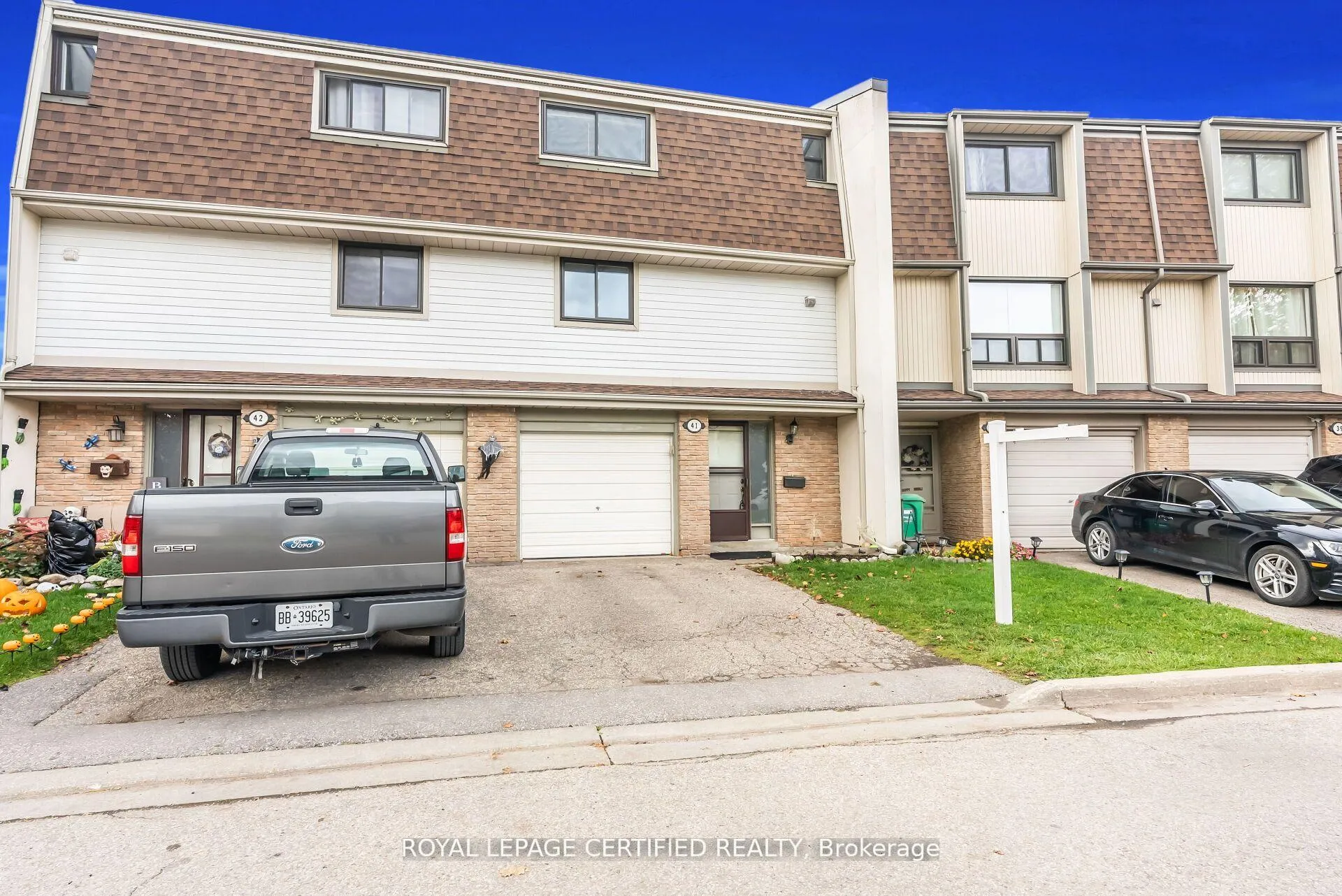 Photo 6 of 41 Ashton Crescent, Brampton, Central Park — HOMEH
