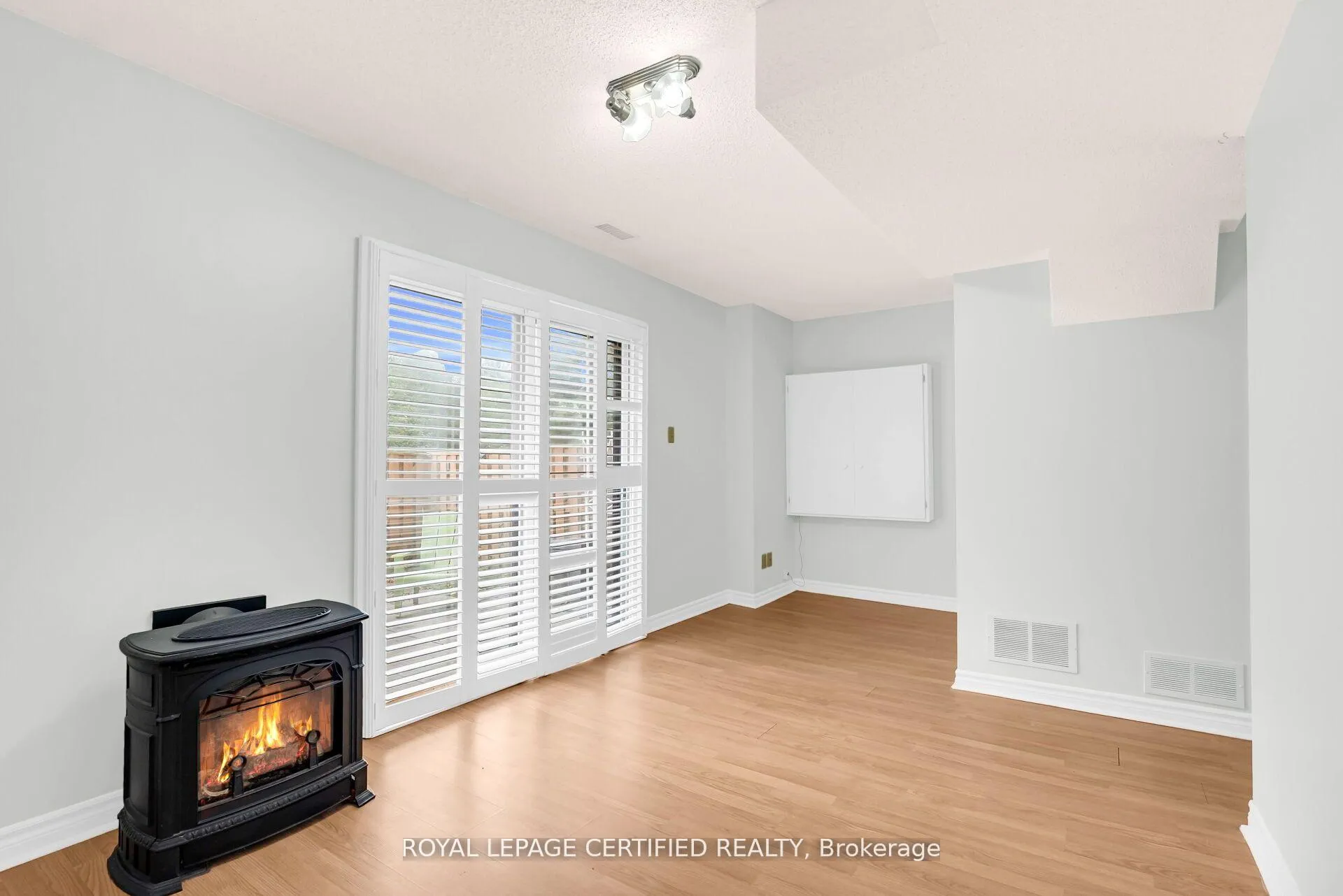 Photo 12 of 41 Ashton Crescent, Brampton, Central Park — HOMEH