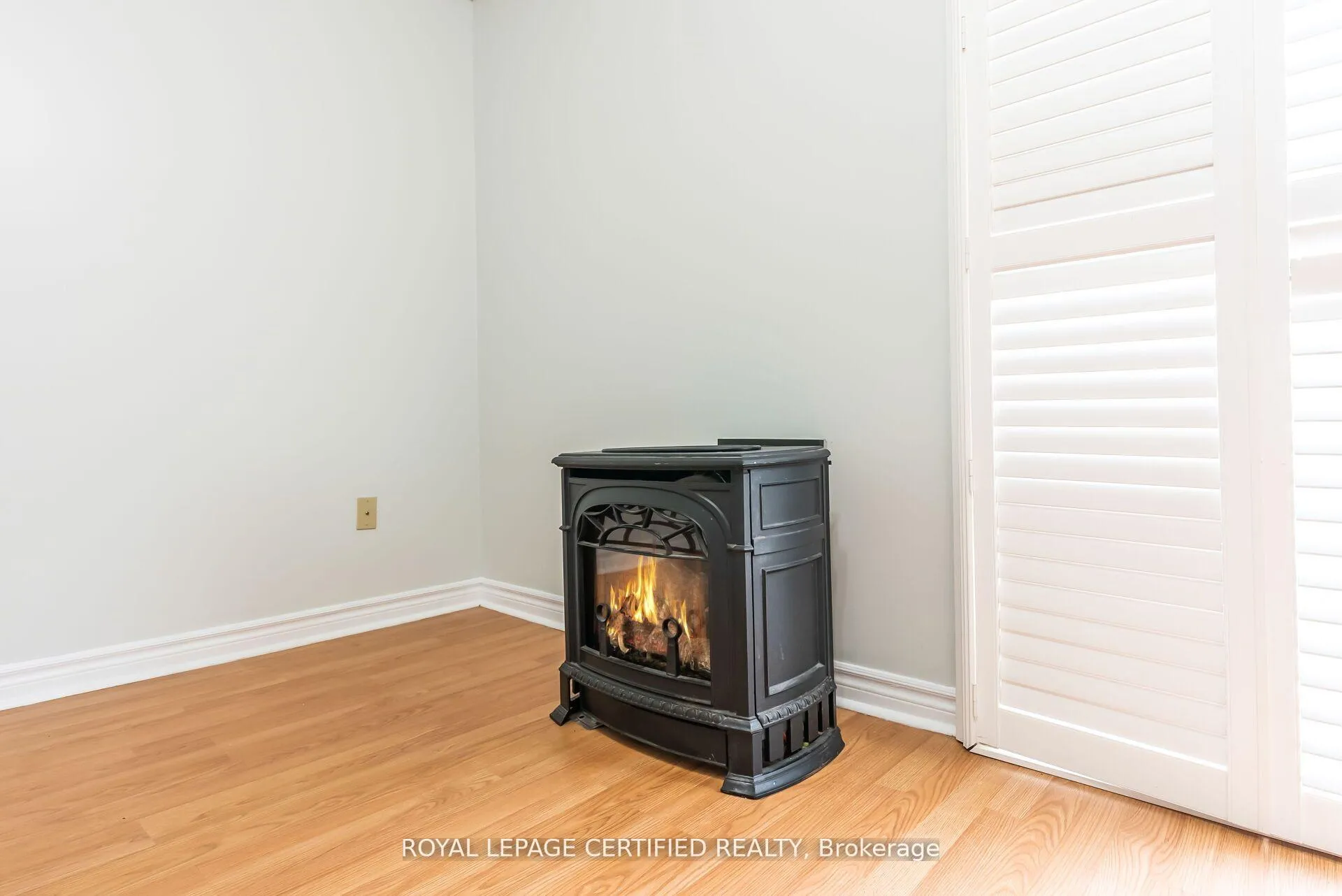 Photo 13 of 41 Ashton Crescent, Brampton, Central Park — HOMEH