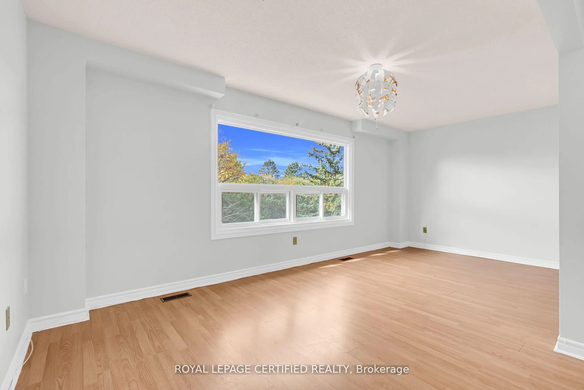 Photo 22 of 41 Ashton Crescent, Brampton, Central Park — HOMEH