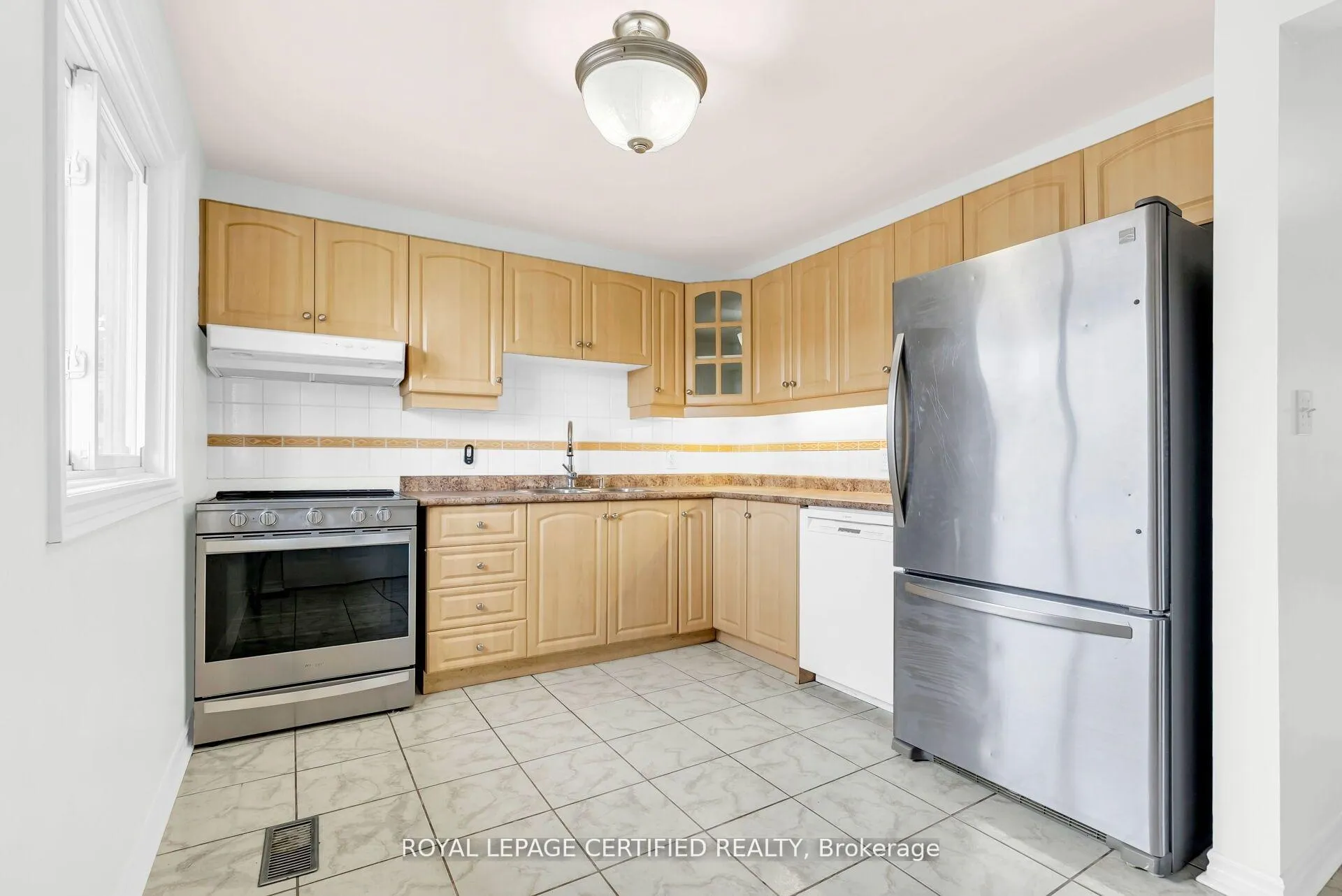 Photo 27 of 41 Ashton Crescent, Brampton, Central Park — HOMEH