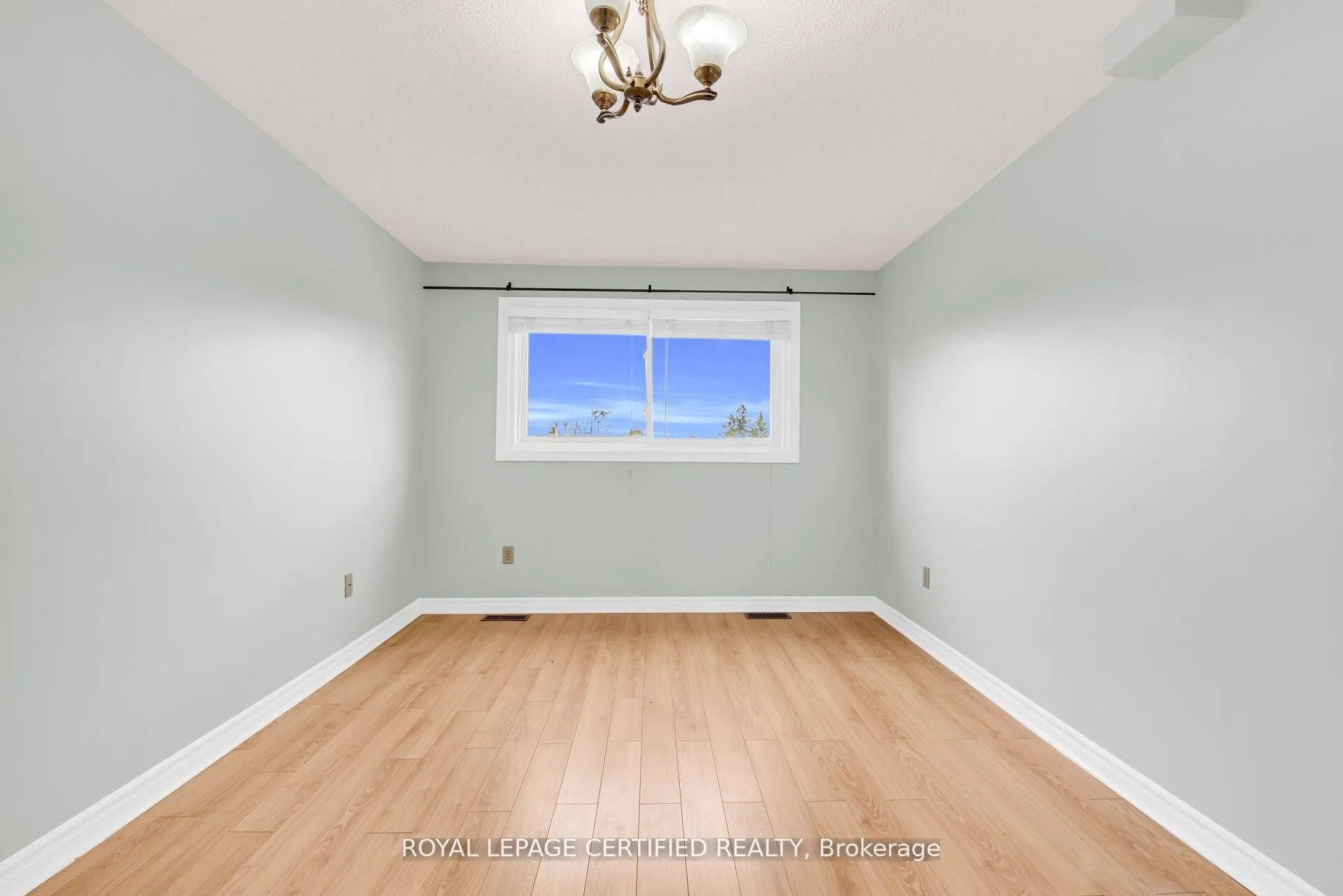 Photo 34 of 41 Ashton Crescent, Brampton, Central Park — HOMEH