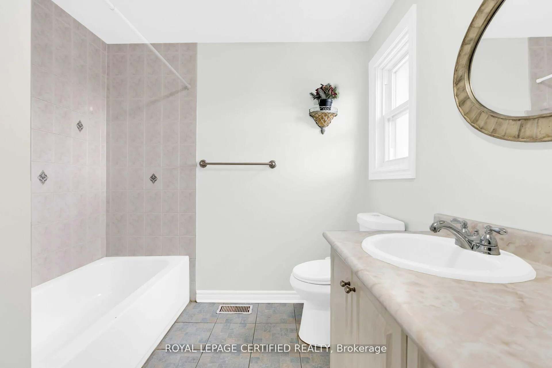 Photo 41 of 41 Ashton Crescent, Brampton, Central Park — HOMEH