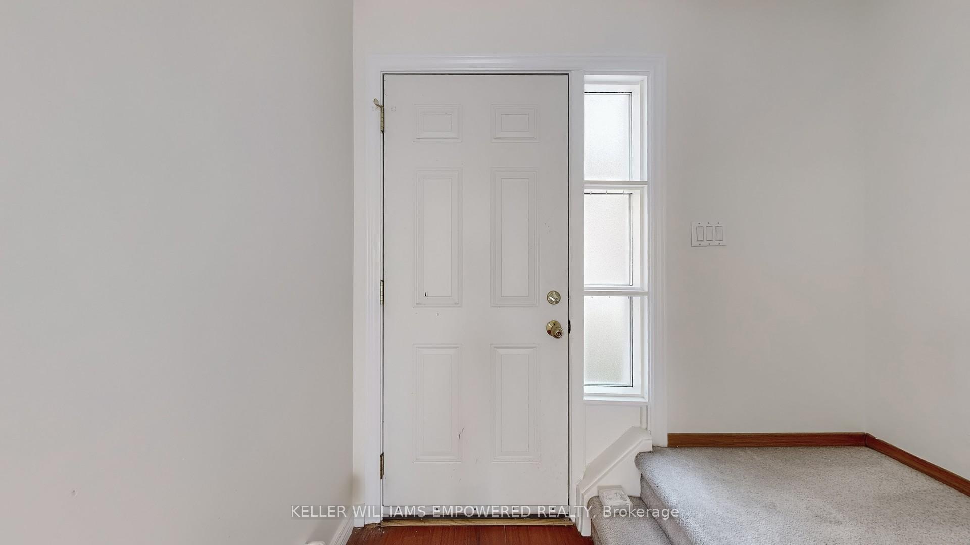 Photo 12 of 19 Harper Way, Markham, Aileen-Willowbrook — HOMEH