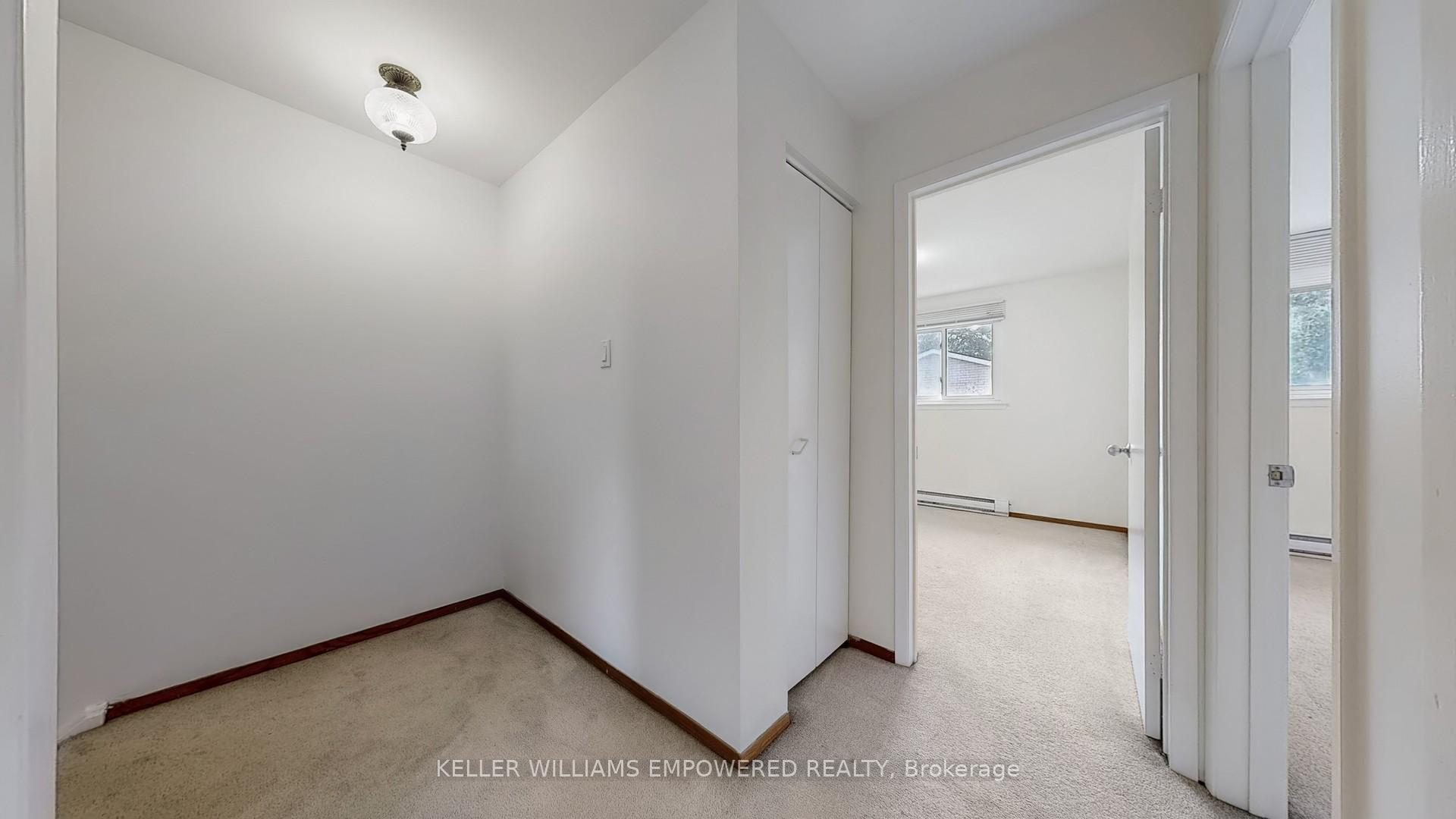 Photo 15 of 19 Harper Way, Markham, Aileen-Willowbrook — HOMEH