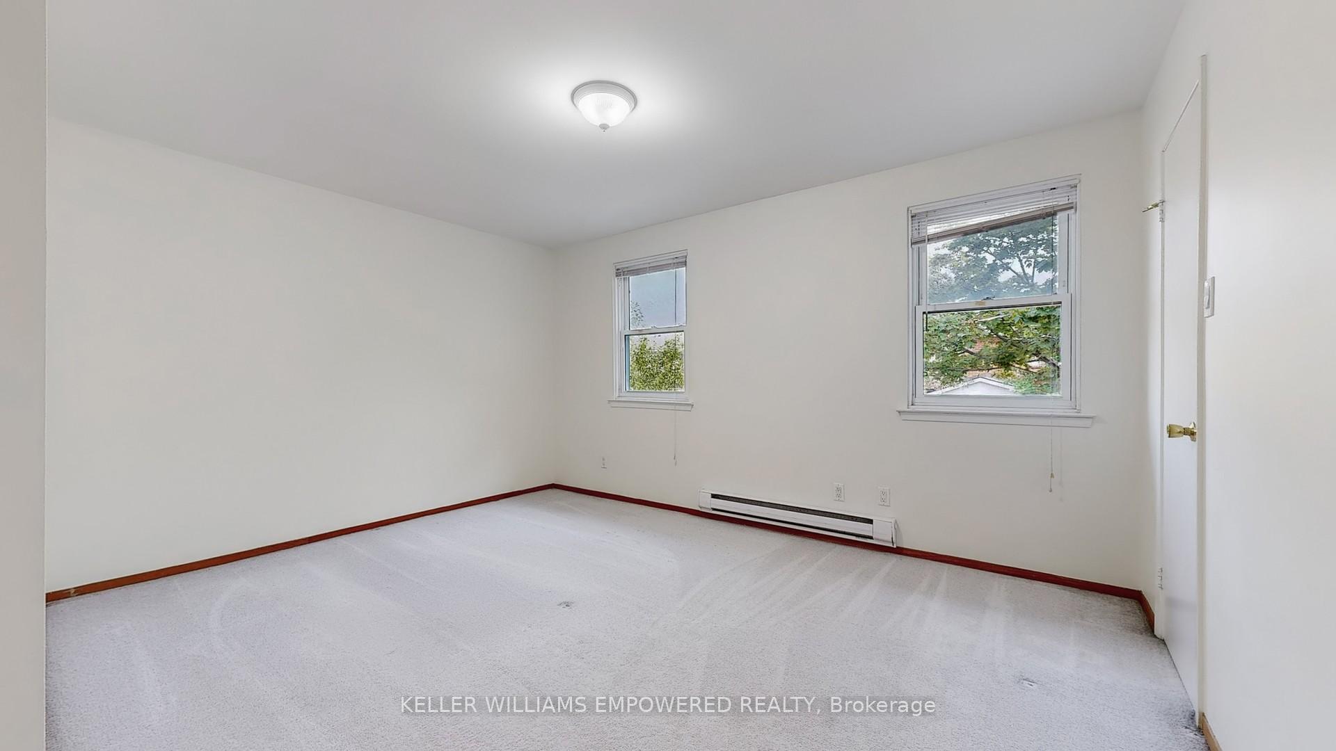Photo 16 of 19 Harper Way, Markham, Aileen-Willowbrook — HOMEH