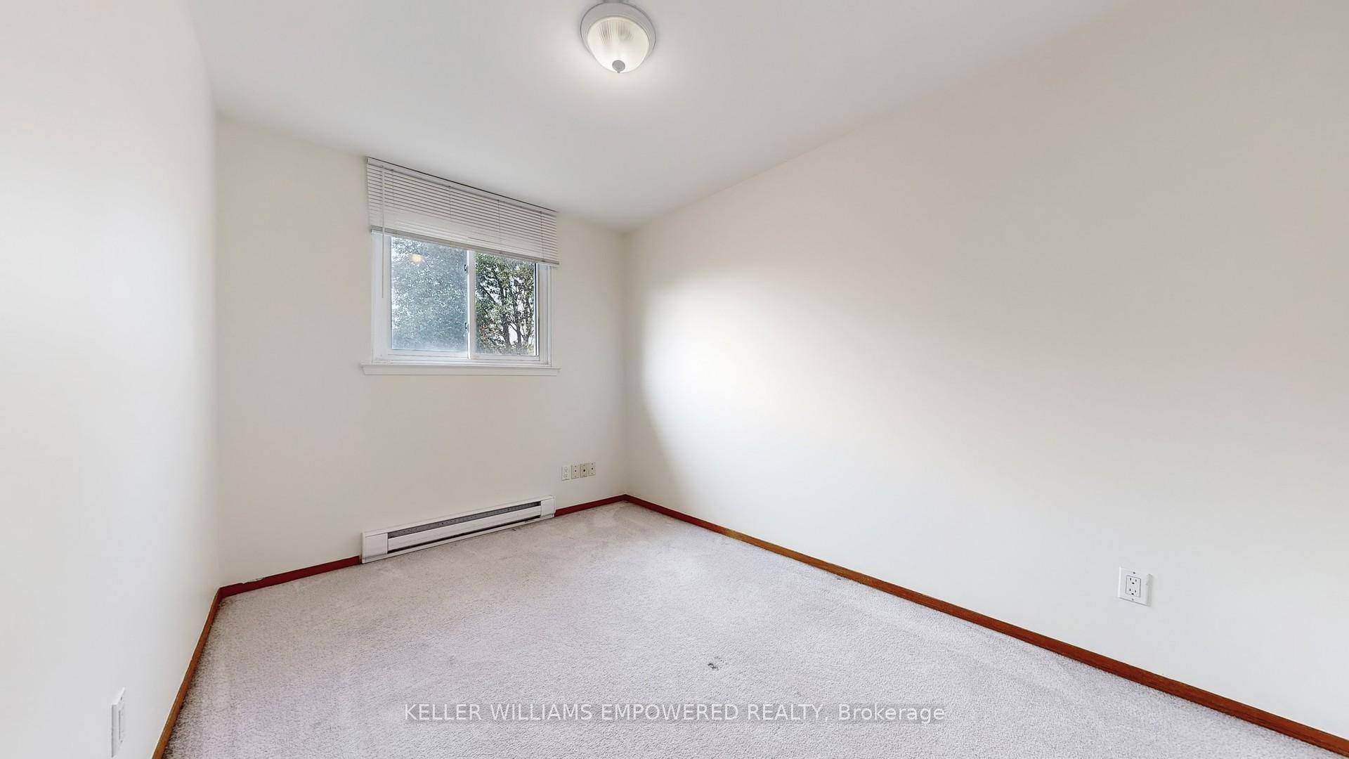 Photo 20 of 19 Harper Way, Markham, Aileen-Willowbrook — HOMEH