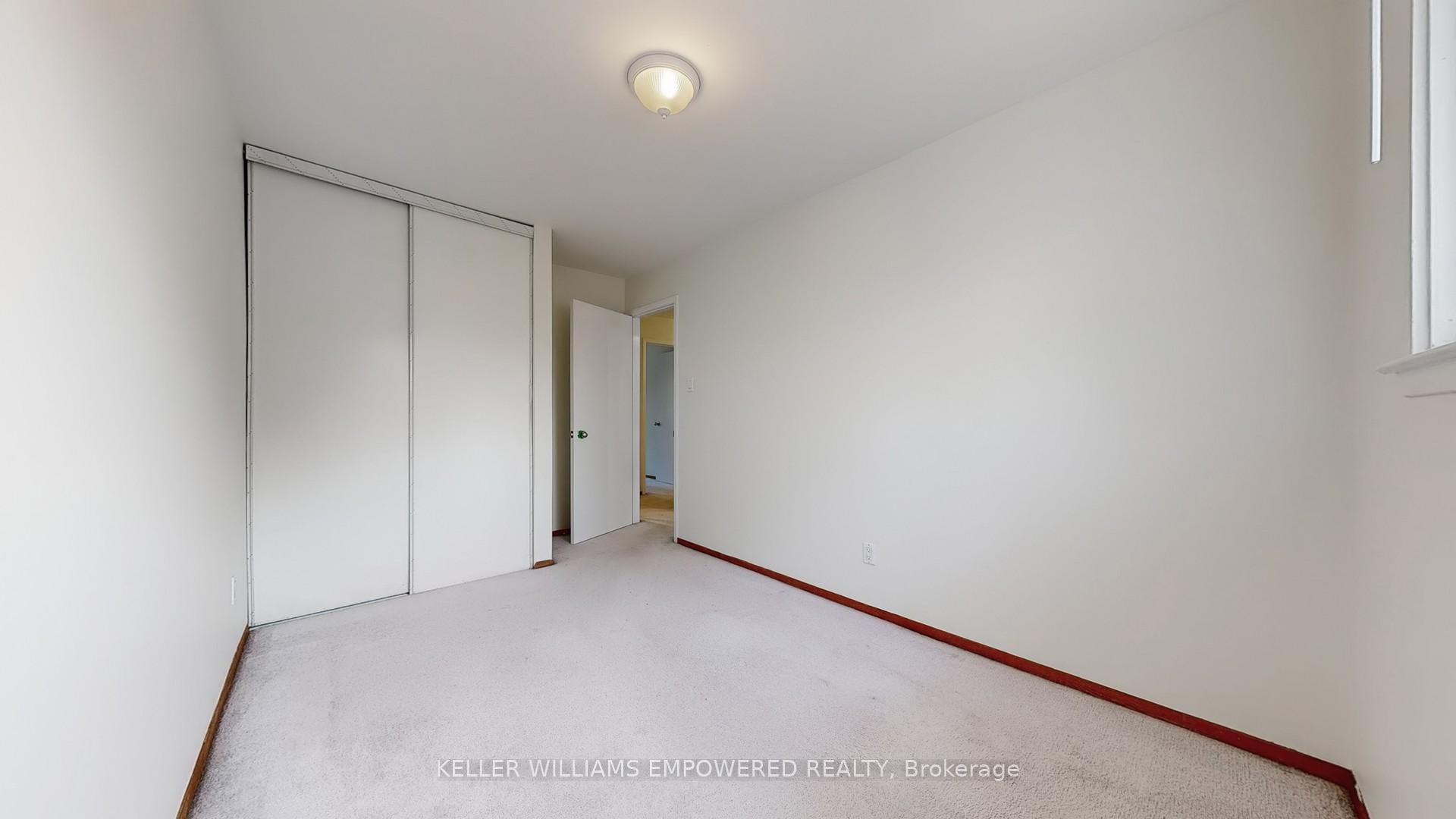 Photo 23 of 19 Harper Way, Markham, Aileen-Willowbrook — HOMEH